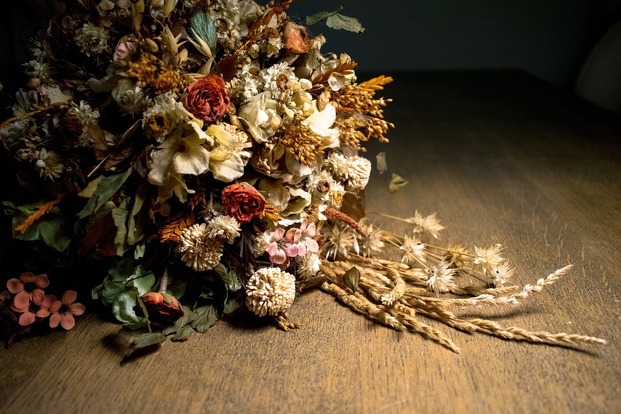 La Magia de los Ramos de Flores Secas: Un Toque Único y Duradero